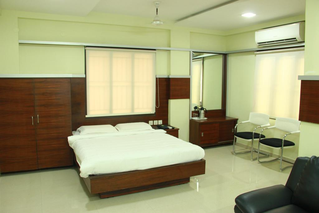 Shubh Vaibhav Inn Visakhapatnam Phòng bức ảnh